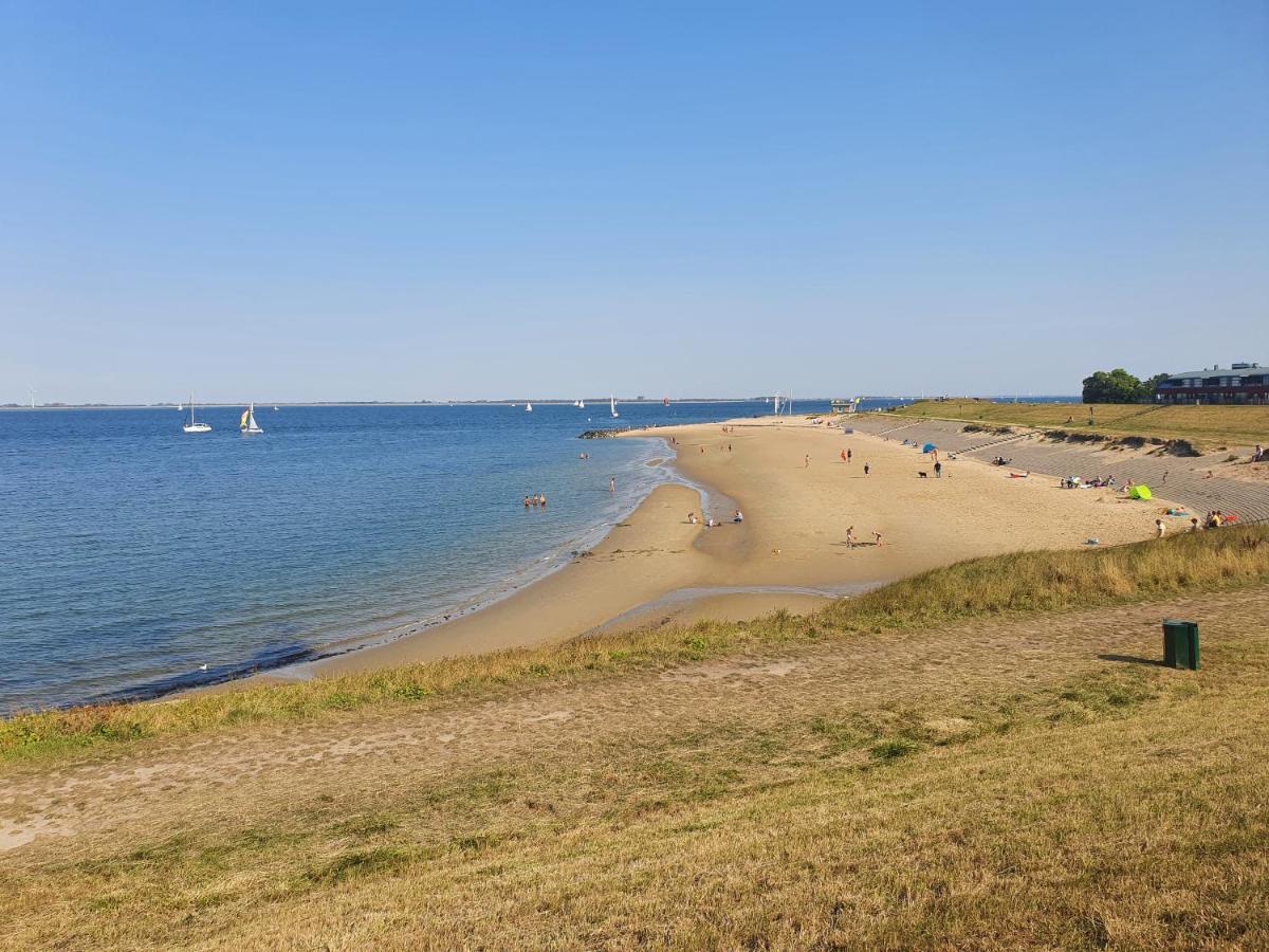 Vakantiehuis Op Villapark Oesterbaai Aan Zee , Met Speeltuin Grenzend Aan De Tuin Wemeldinge Zewnętrze zdjęcie